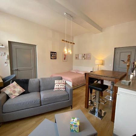 Studio Papillon En Plein Coeur De Ville Saint-Omer  Exterior foto